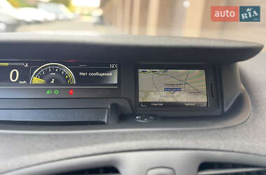 Минивэн Renault Scenic 2014 в 