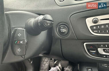 Минивэн Renault Scenic 2011 в 
