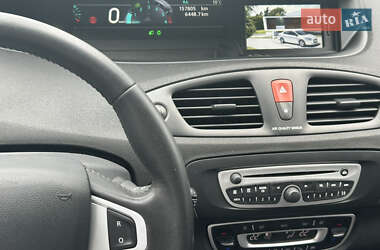 Минивэн Renault Scenic 2011 в 