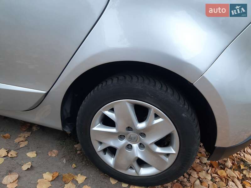 Минивэн Renault Scenic 2011 в Хороле