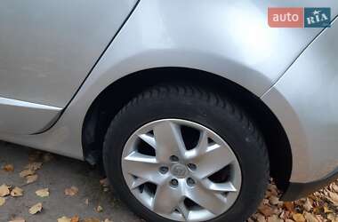 Минивэн Renault Scenic 2011 в 