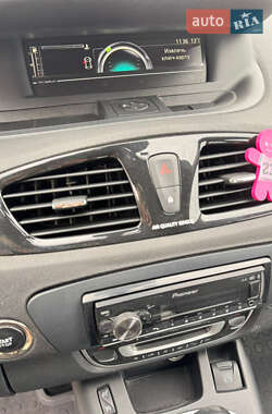 Минивэн Renault Scenic 2014 в 
