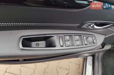 Минивэн Renault Scenic 2014 в 