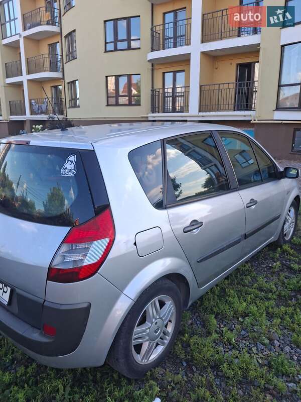 Минивэн Renault Scenic 2006 в Броварах