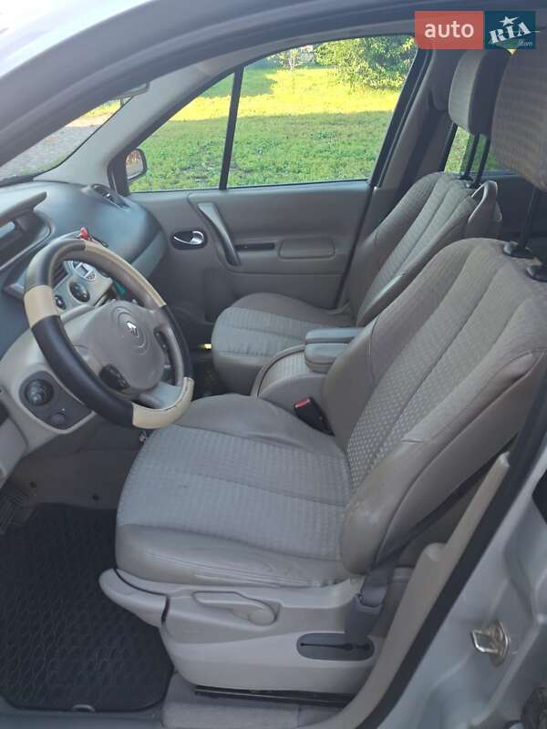 Минивэн Renault Scenic 2006 в Броварах