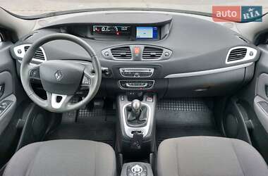 Мінівен Renault Scenic 2010 в  фото 15 Мінівен Renault Scenic 2010 в