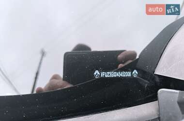 Минивэн Renault Scenic 2011 в 