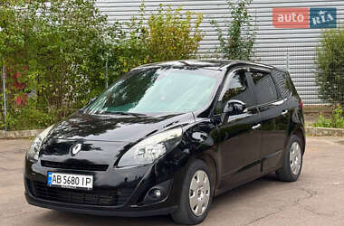 Мінівен Renault Scenic 2011 в 