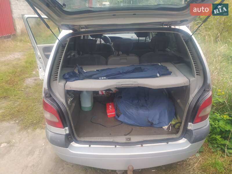 Минивэн Renault Scenic 2000 в Ровно