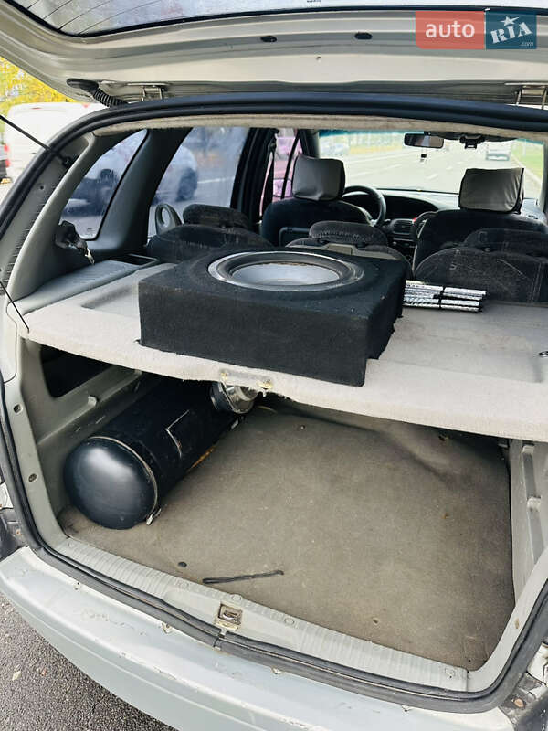 Мінівен Renault Scenic 2001 в Києві