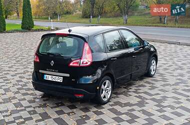 Минивэн Renault Scenic 2011 в 