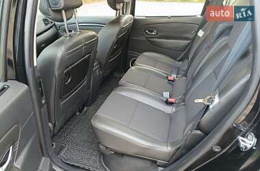 Минивэн Renault Scenic 2011 в 