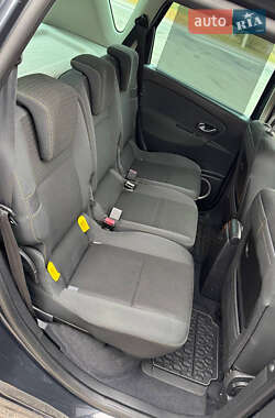 Минивэн Renault Scenic 2009 в 