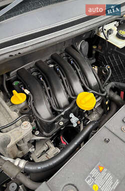 Минивэн Renault Scenic 2009 в 