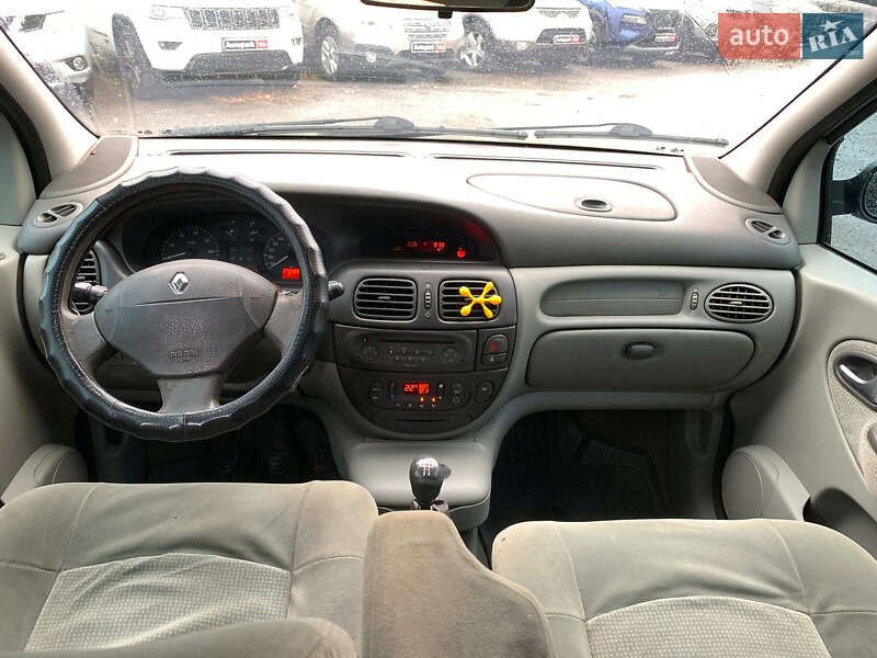 Минивэн Renault Scenic 2002 в Виннице