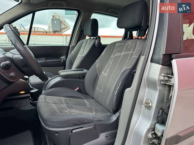 Минивэн Renault Scenic 2005 в Киеве фото 8 Минивэн Renault Scenic 2005 в Киеве