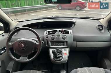Мінівен Renault Scenic 2005 в  фото 12 Мінівен Renault Scenic 2005 в
