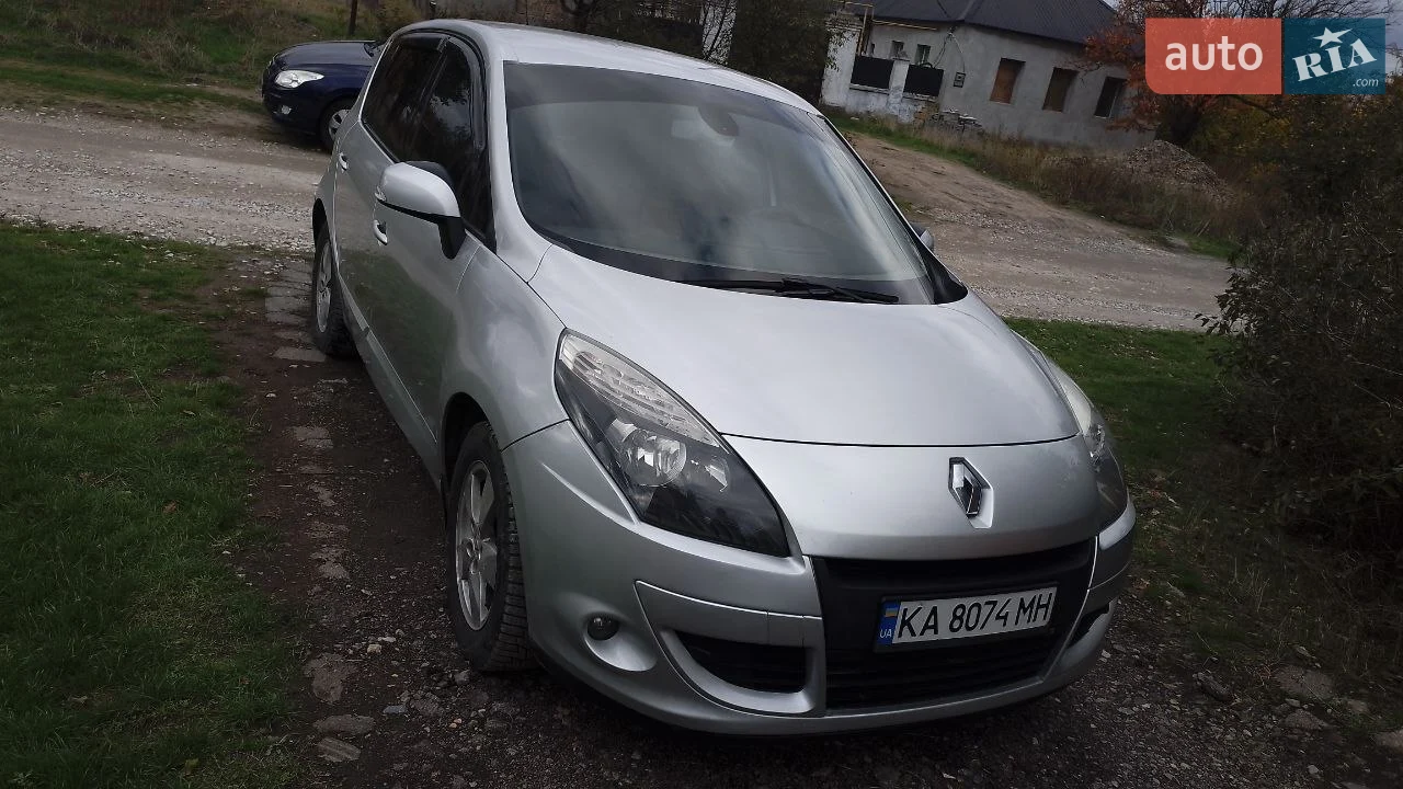 2010 Renault Scenic - мініатюра 13