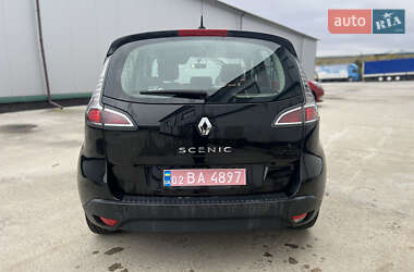 Минивэн Renault Scenic 2012 в 