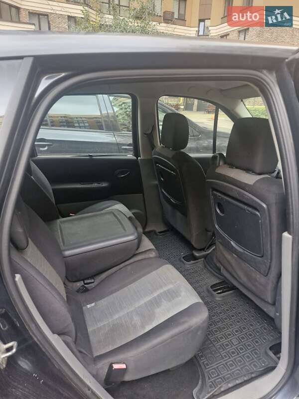 Минивэн Renault Scenic 2006 в Киеве