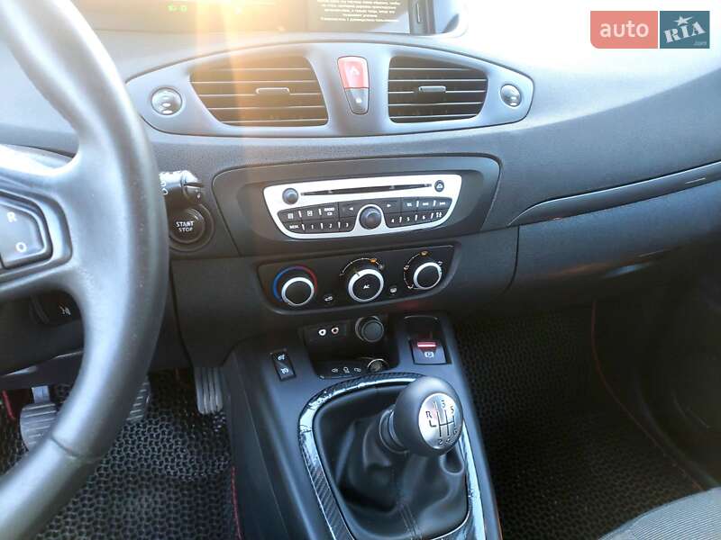 Мінівен Renault Scenic 2011 в Хмельницькому фото 23 Мінівен Renault Scenic 2011 в Хмельницькому