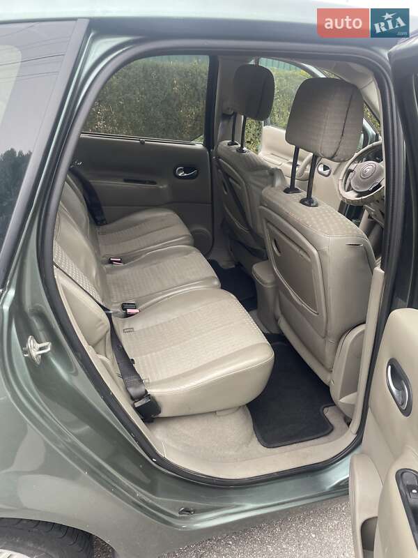 Минивэн Renault Scenic 2004 в Виннице