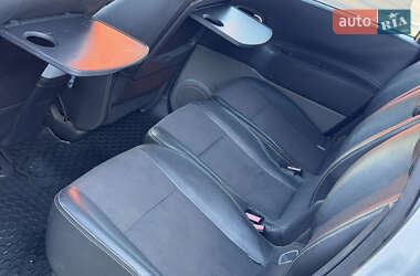 Минивэн Renault Scenic 2008 в  фото 17 Минивэн Renault Scenic 2008 в
