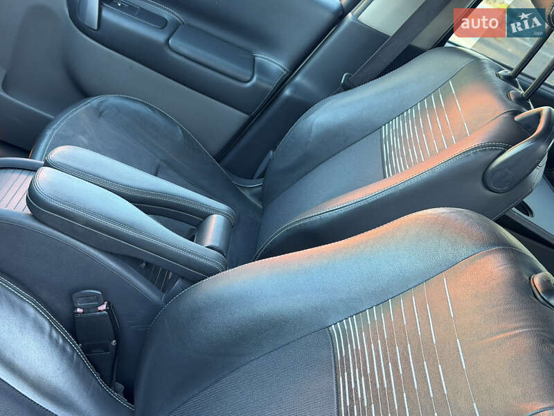 Мінівен Renault Scenic 2008 в Одесі