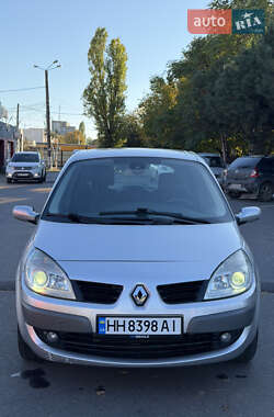 Минивэн Renault Scenic 2008 в  фото 27 Минивэн Renault Scenic 2008 в