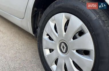 Мінівен Renault Scenic 2007 в  фото 31 Мінівен Renault Scenic 2007 в