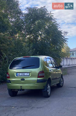 Минивэн Renault Scenic 2000 в 