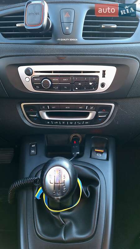 Мінівен Renault Scenic 2012 в Львові фото 16 Мінівен Renault Scenic 2012 в Львові