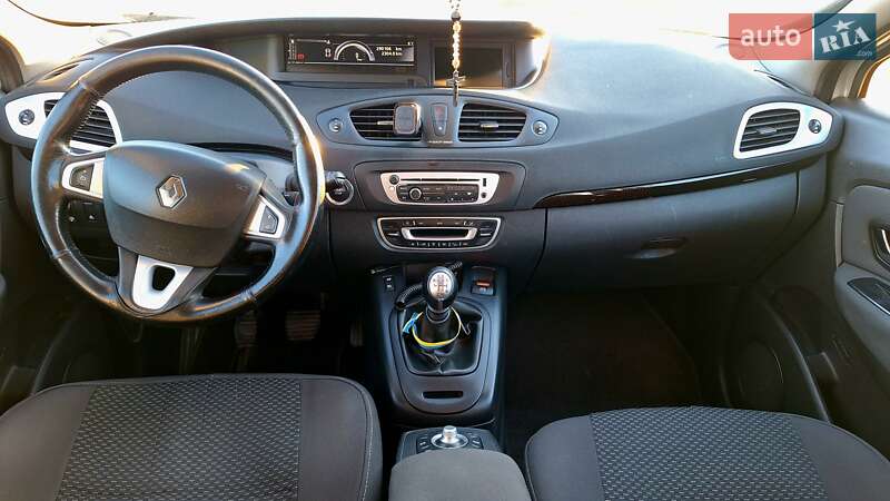 Мінівен Renault Scenic 2012 в Львові фото 11 Мінівен Renault Scenic 2012 в Львові