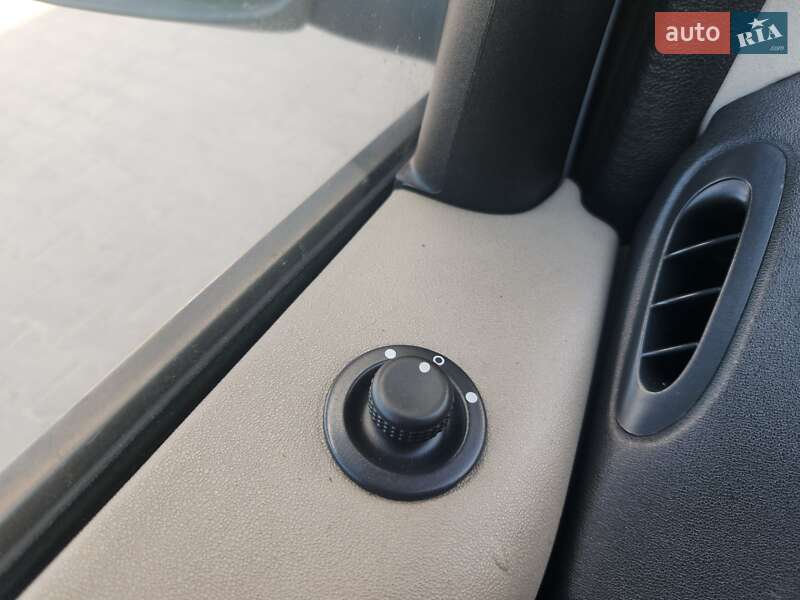 Мінівен Renault Scenic 2005 в Полтаві фото 28 Мінівен Renault Scenic 2005 в Полтаві