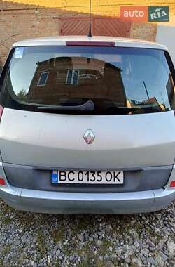 Минивэн Renault Scenic 2003 в 