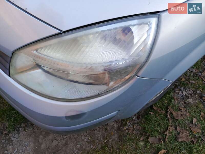 Мінівен Renault Scenic 2003 в Кам'янці-Бузькій
