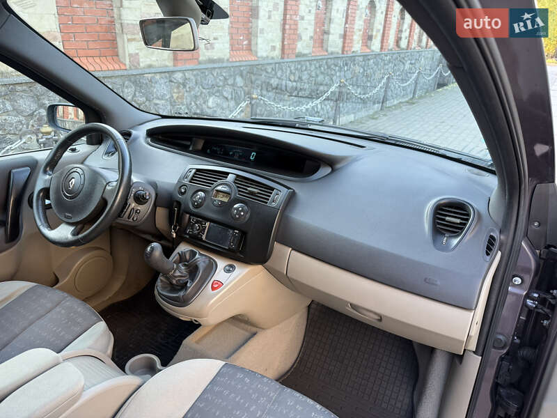 Минивэн Renault Scenic 2005 в Красилове фото 4 Минивэн Renault Scenic 2005 в Красилове
