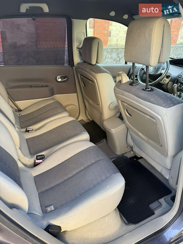 Минивэн Renault Scenic 2005 в Красилове фото 36 Минивэн Renault Scenic 2005 в Красилове