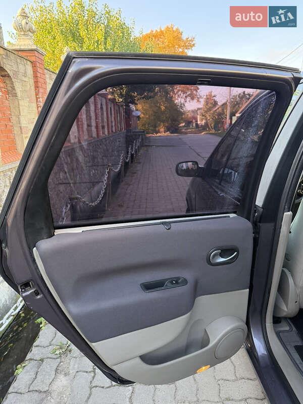 Минивэн Renault Scenic 2005 в Красилове фото 46 Минивэн Renault Scenic 2005 в Красилове