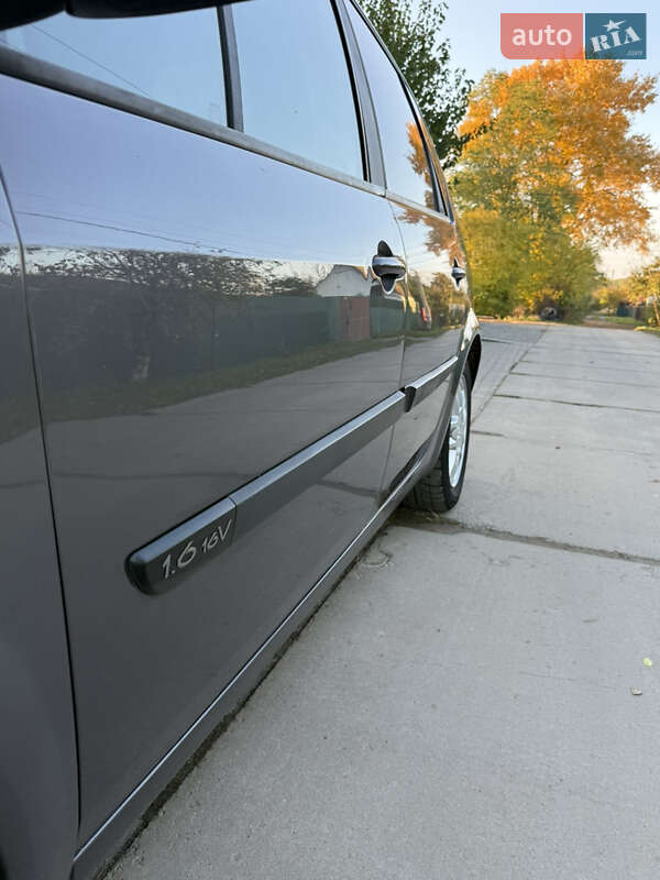 Минивэн Renault Scenic 2005 в Красилове фото 61 Минивэн Renault Scenic 2005 в Красилове