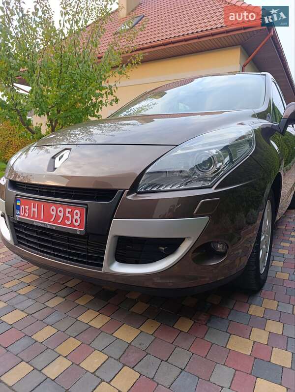 Мінівен Renault Scenic 2009 в Луцьку