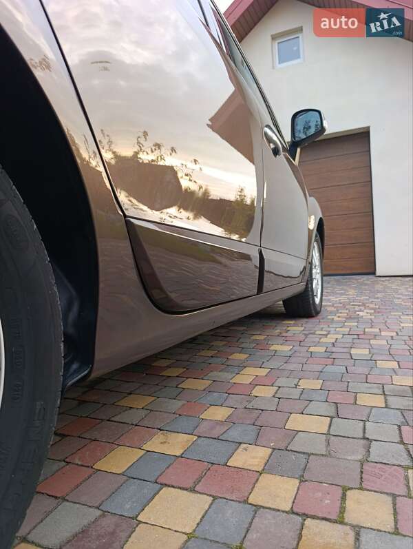 Мінівен Renault Scenic 2009 в Луцьку