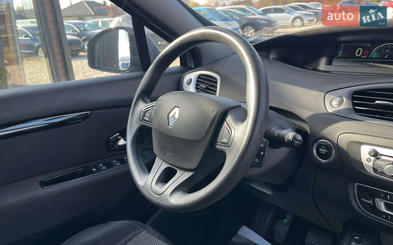 Мінівен Renault Scenic 2015 в Коломиї