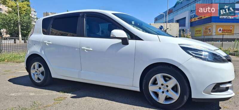 Мінівен Renault Scenic 2014 в Одесі фото 8 Мінівен Renault Scenic 2014 в Одесі