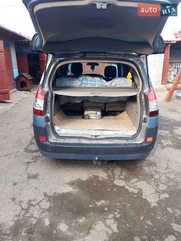 Минивэн Renault Scenic 2006 в Ровно