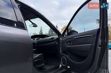 Мінівен Renault Scenic 2012 в  фото 58 Мінівен Renault Scenic 2012 в