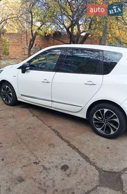 Мінівен Renault Scenic 2015 в  фото 9 Мінівен Renault Scenic 2015 в