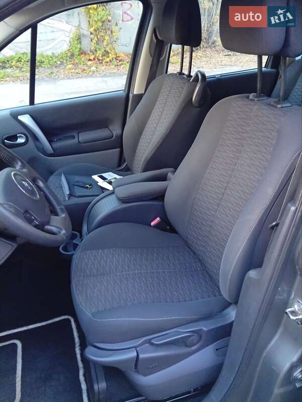 Мінівен Renault Scenic 2008 в Полтаві фото 17 Мінівен Renault Scenic 2008 в Полтаві