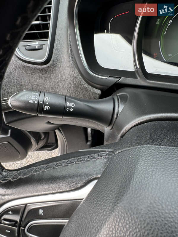 Минивэн Renault Scenic 2016 в Хмельницком