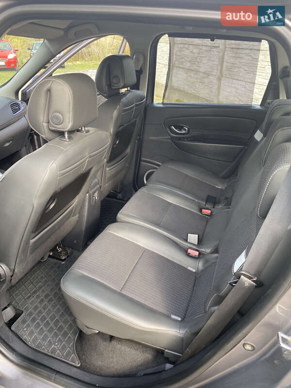 Минивэн Renault Scenic 2011 в Ровно
